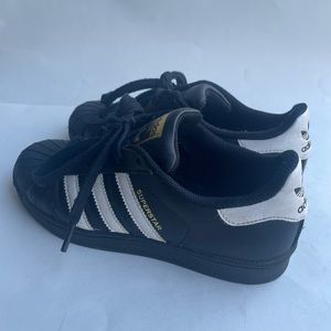 Superstar Adidas Black